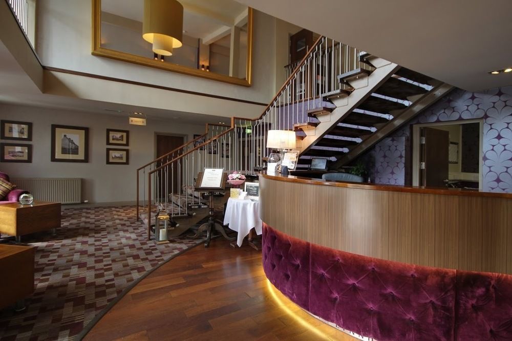Lynnhurst Hotel Johnstone Exterior photo